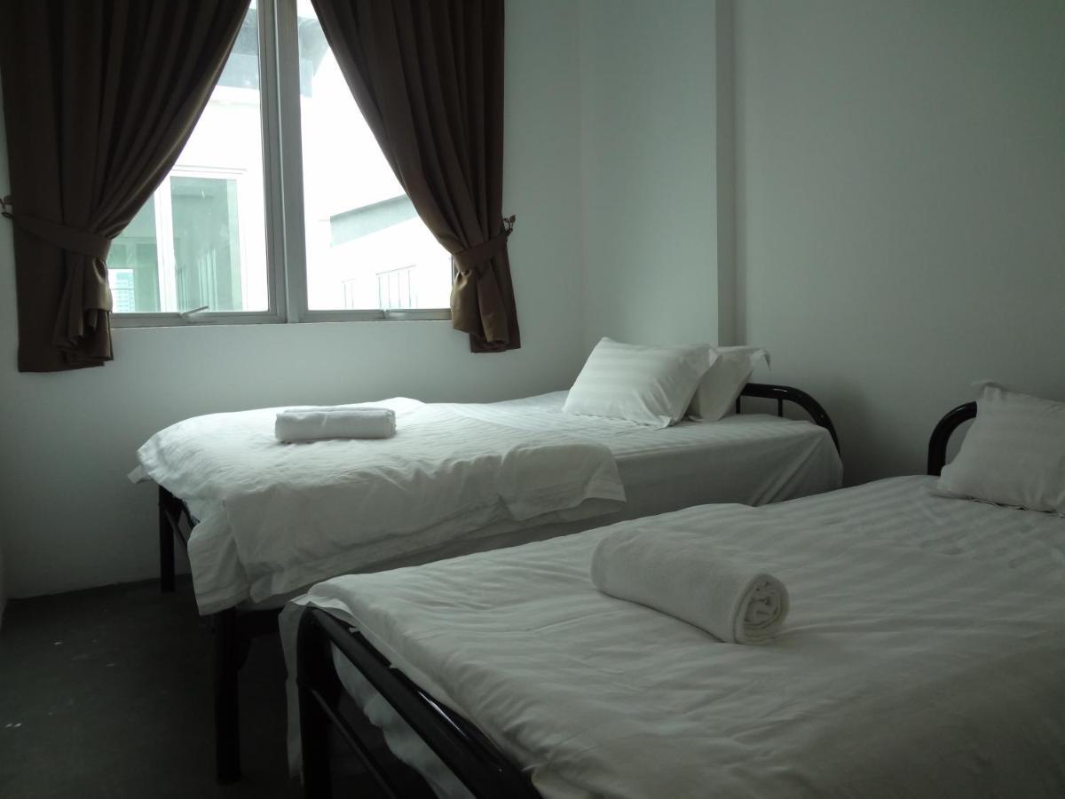 Comma Hotel Bandar Saujana Putra Экстерьер фото