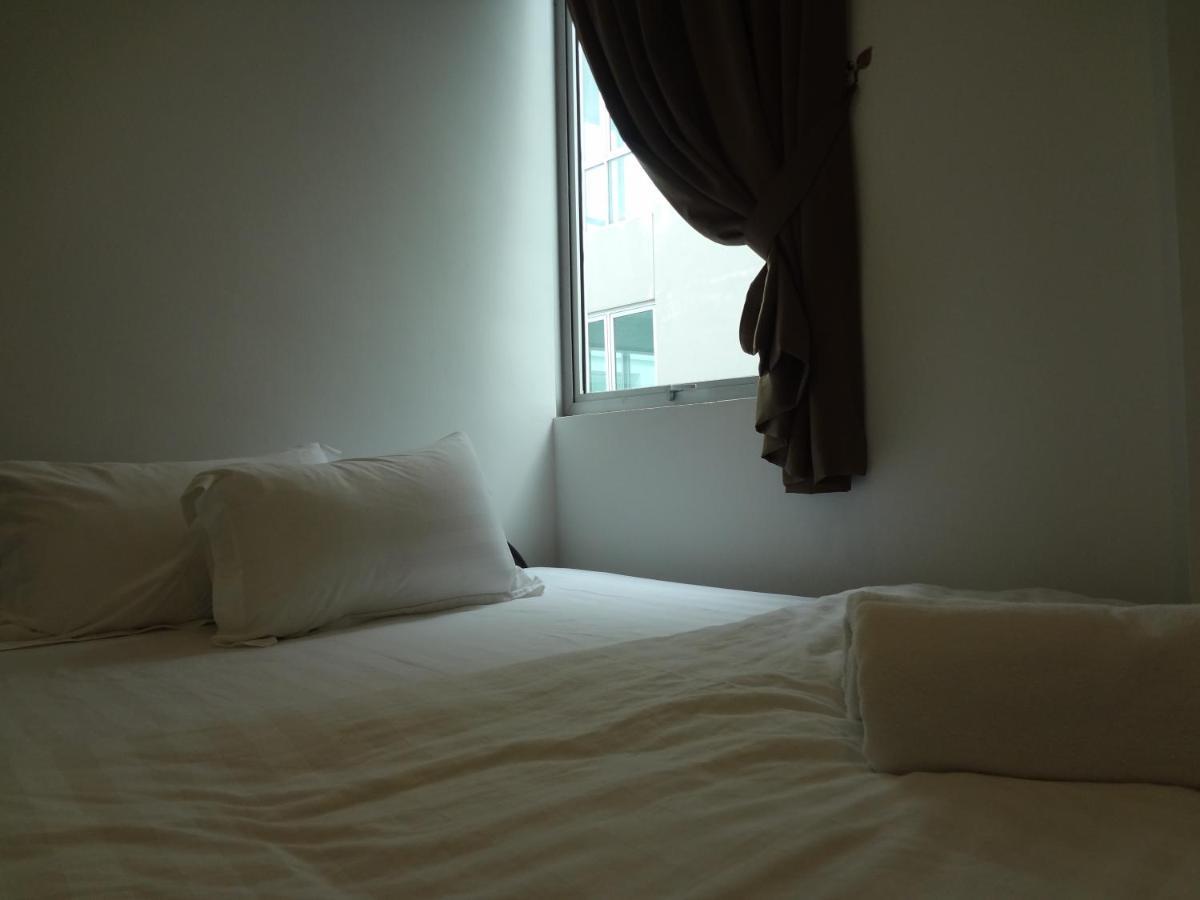 Comma Hotel Bandar Saujana Putra Экстерьер фото