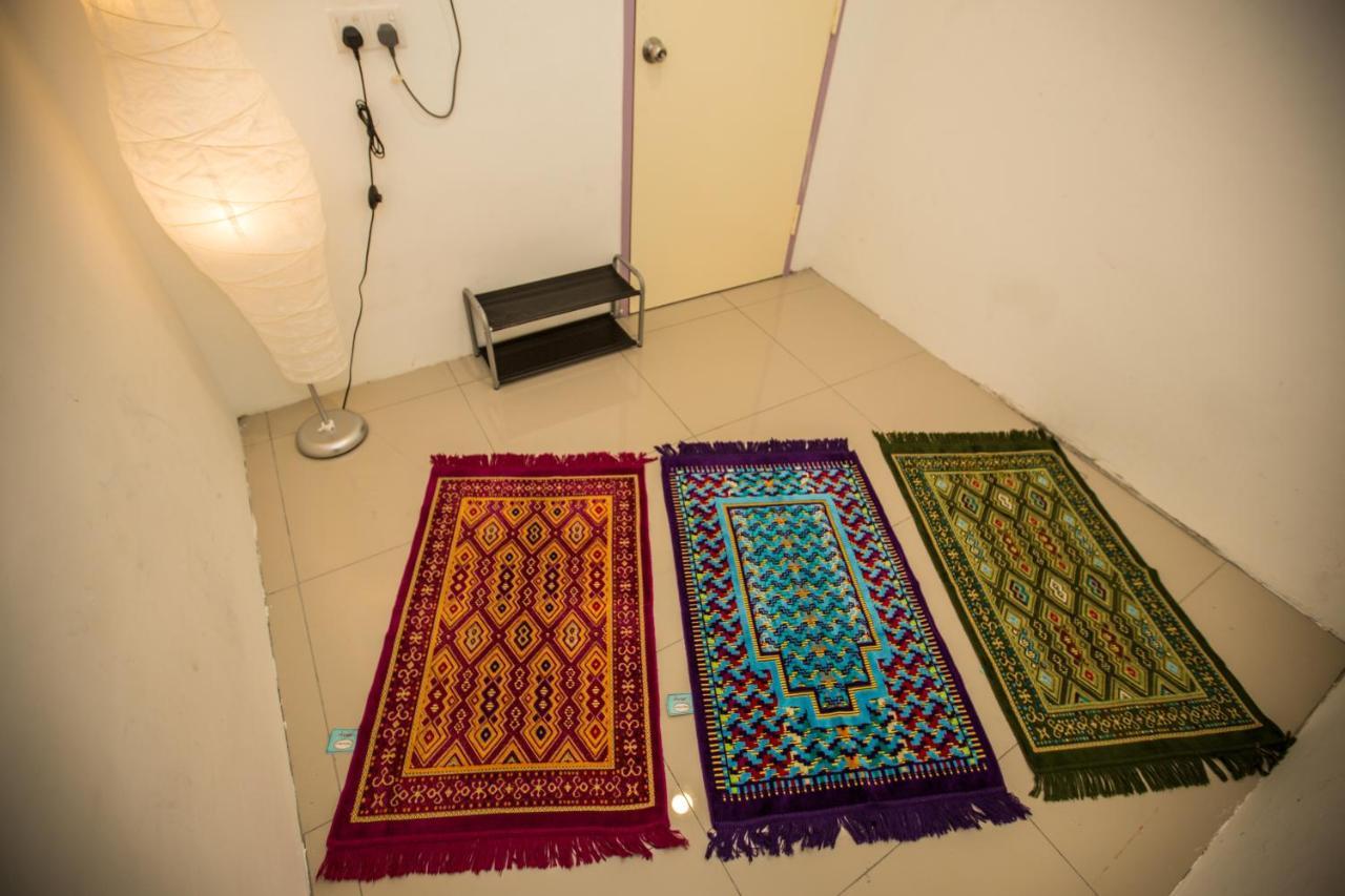 Comma Hotel Bandar Saujana Putra Экстерьер фото