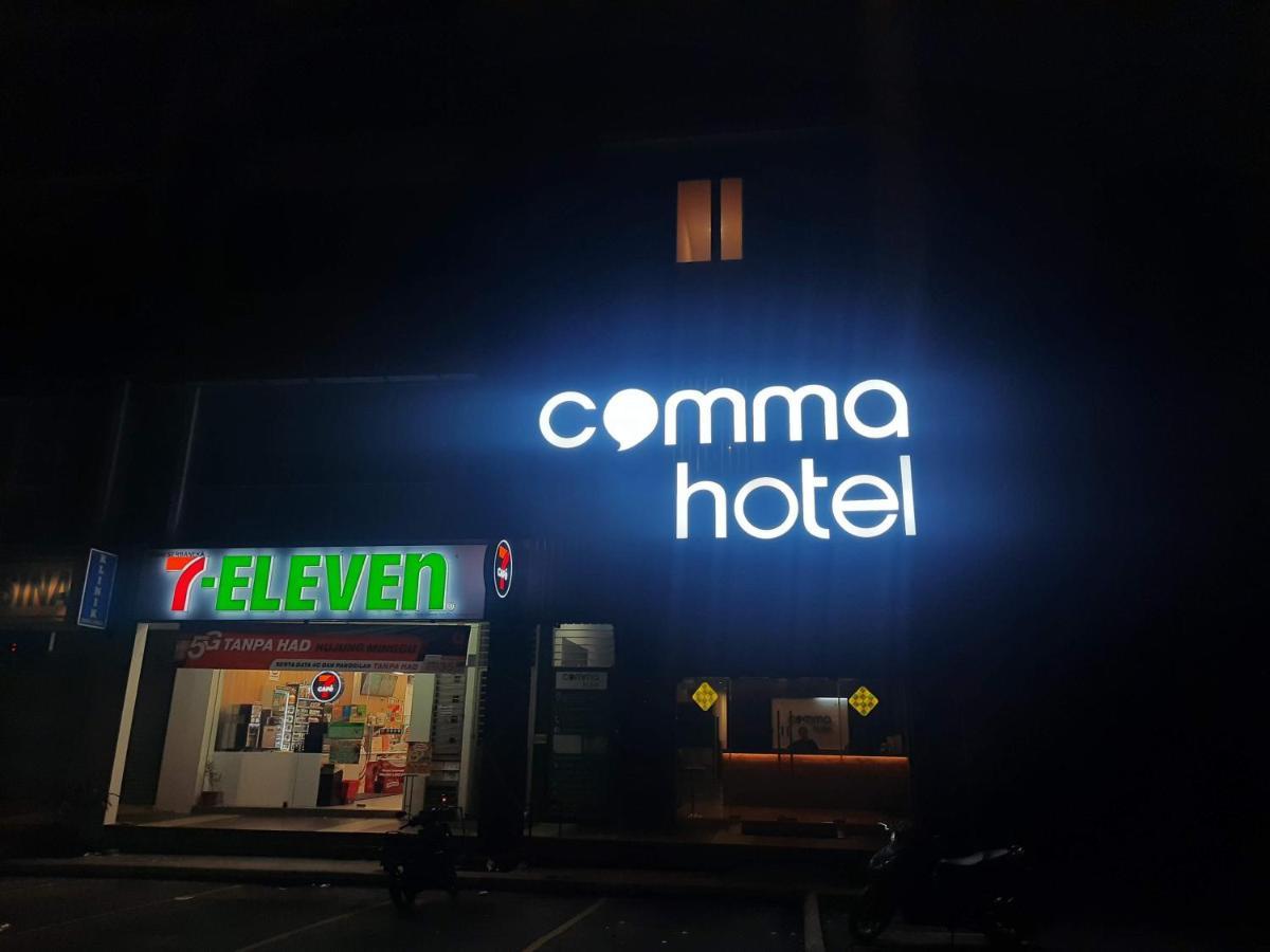 Comma Hotel Bandar Saujana Putra Экстерьер фото