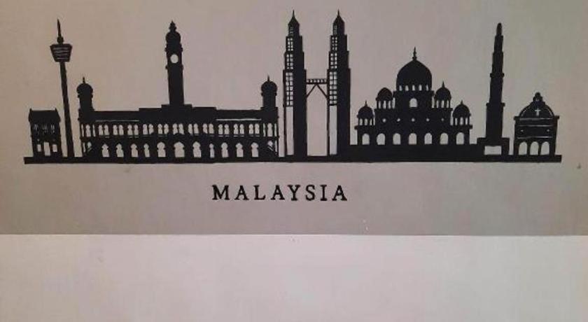 Comma Hotel Bandar Saujana Putra Экстерьер фото