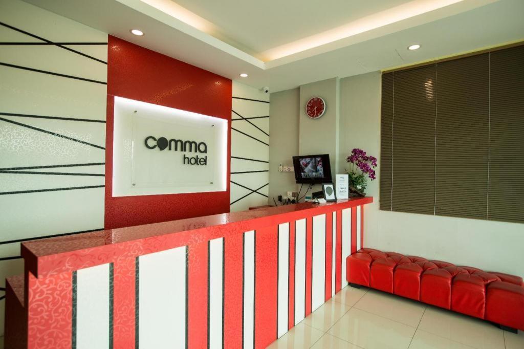 Comma Hotel Bandar Saujana Putra Экстерьер фото